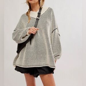 Free people maisie sweater 🤍🖤